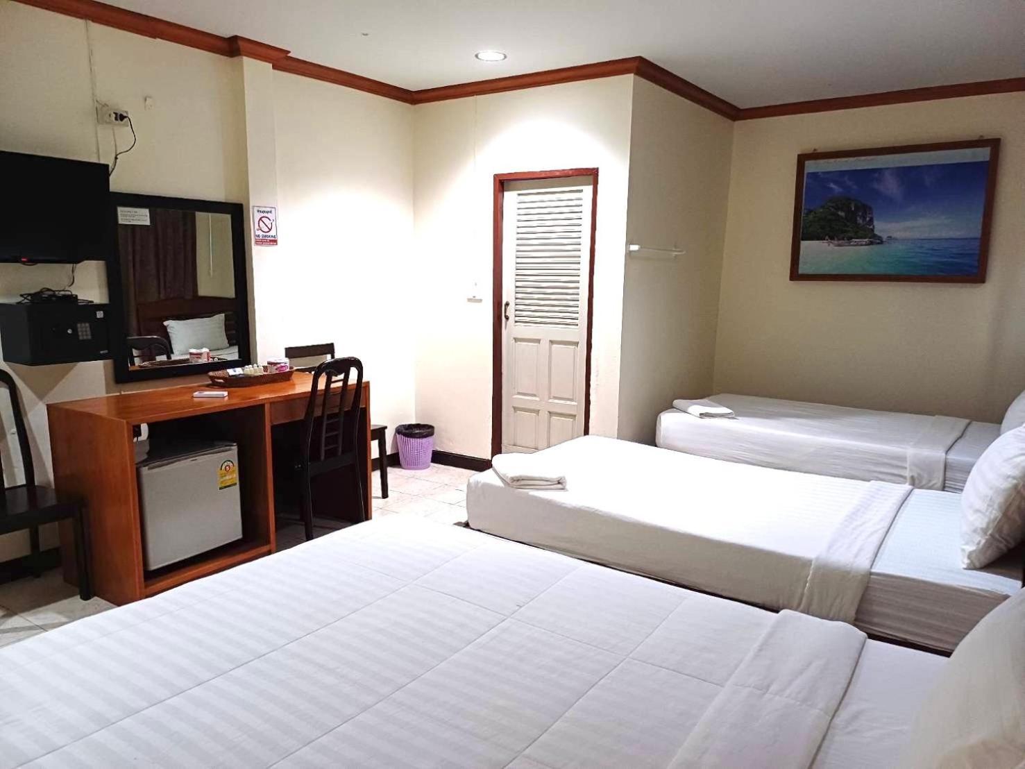 Golden Bee Phiphi Hotell Exteriör bild