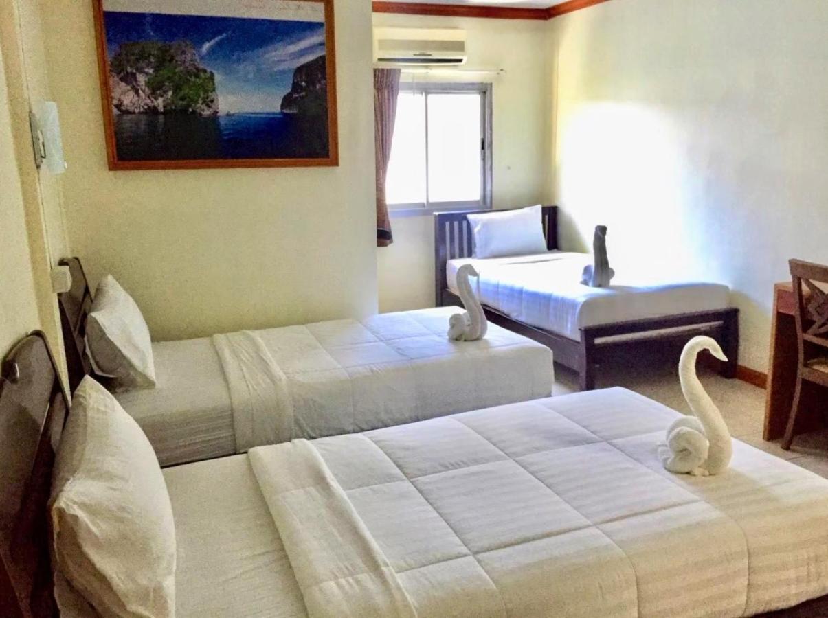 Golden Bee Phiphi Hotell Exteriör bild